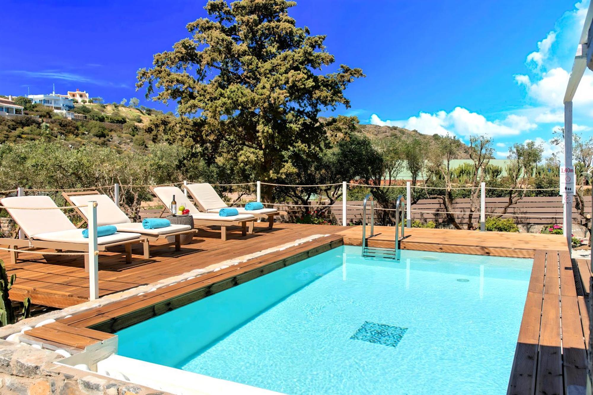 Cretan Lodge Heated Pool アイオス・ニコラオス エクステリア 写真